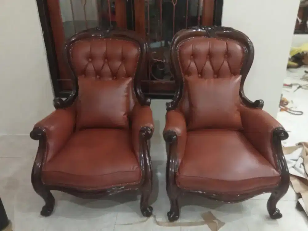 Reparasi sofa ganti bahan kulit dan bahan oscar