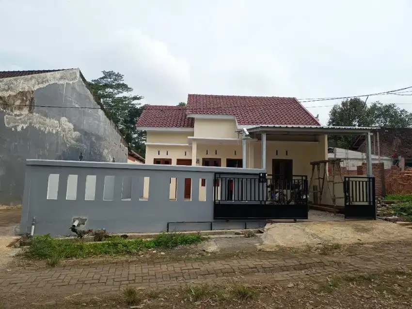 Rumah KT 3 Bonus pagar dekat pasar Mijen semarang