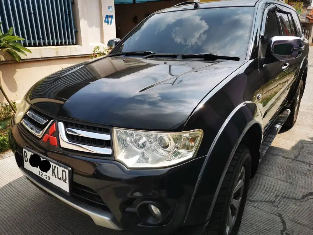 Pajero Sport 2.5 Exceed 4x2 AT