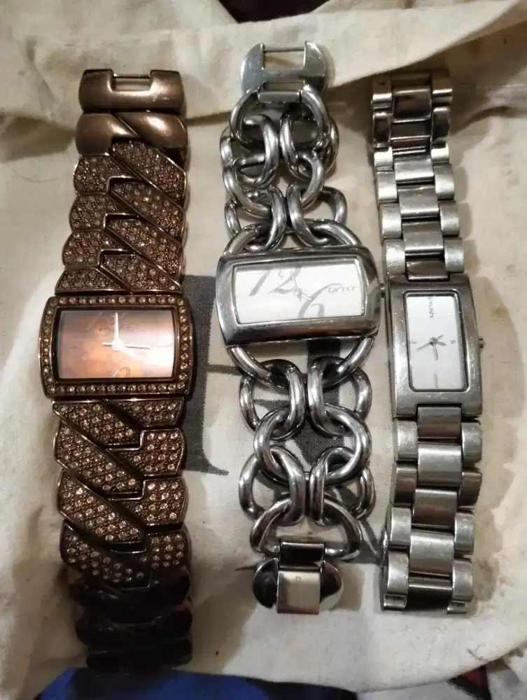 Jual.jam tangan dkny