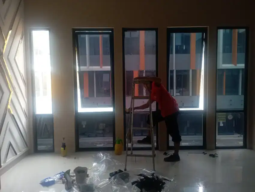 Kaca film gedung & stiker sandblast