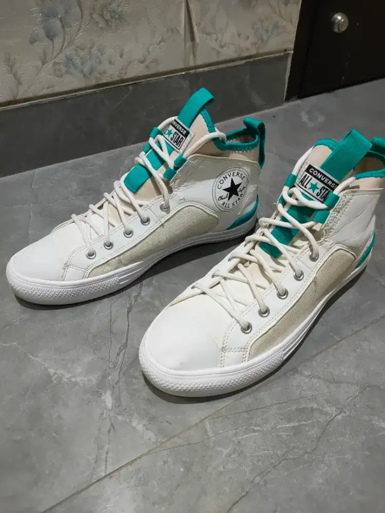 Sepatu Converse white green uk41,5