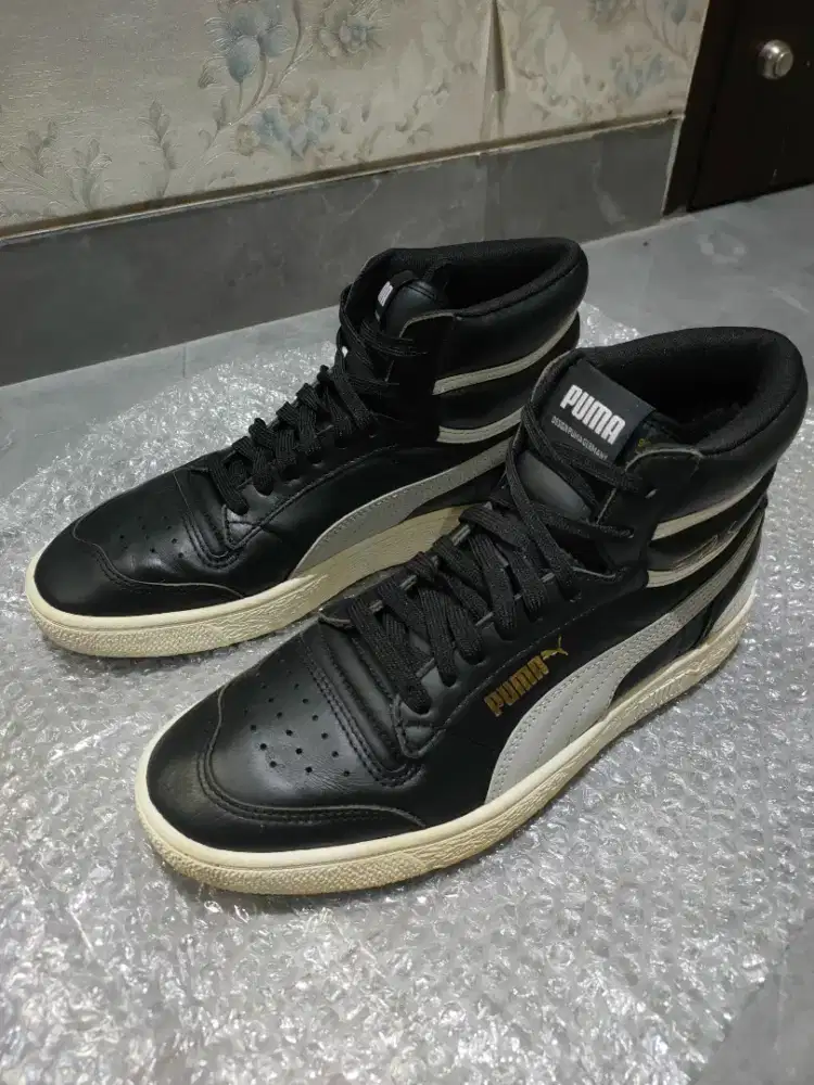 Sepatu Pumpum Panda uk42