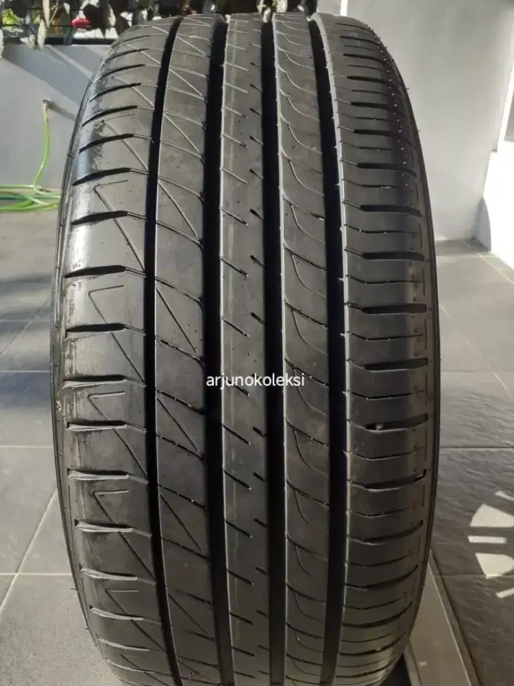 RING 18 DUNLOP SP Sport ukuran 235/50 TEBAL ,