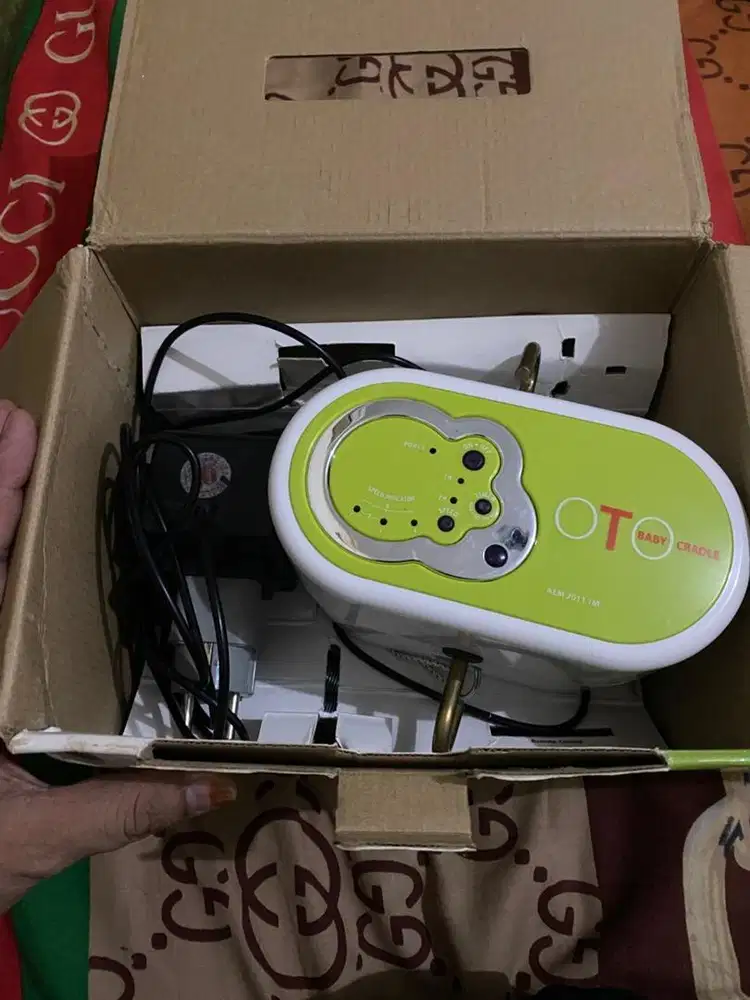 Ayunan Listrik OTO BABY CRADLE