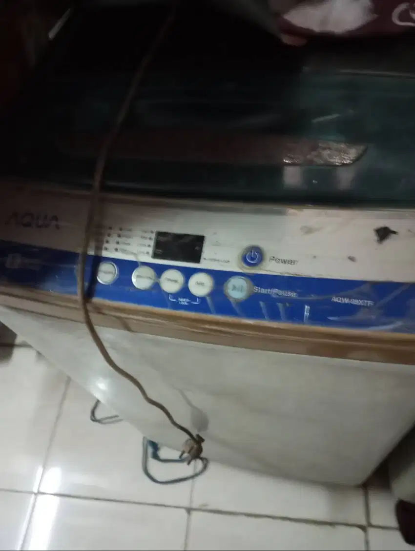 Mesin cuci otomatis ada 4 unit borongan