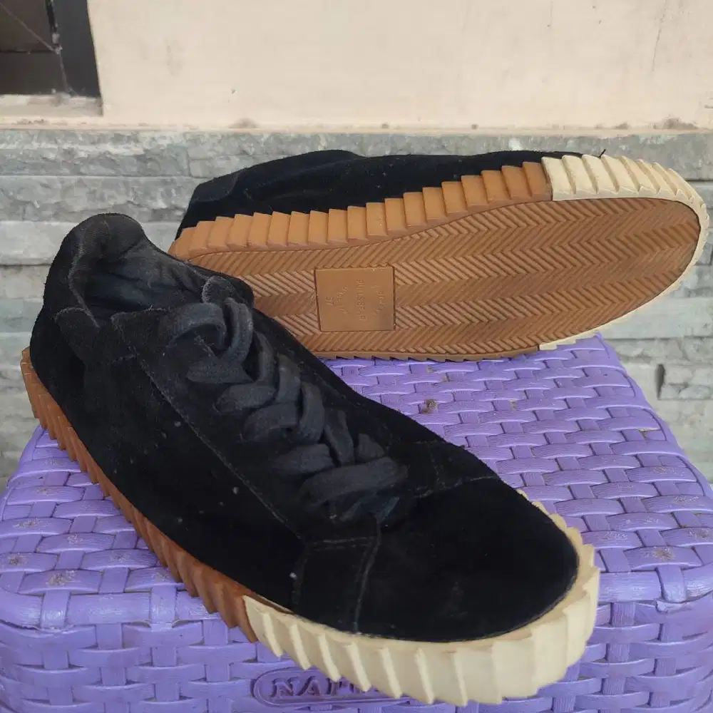 Sepatu Pull & Bear Size 37