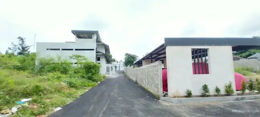 Tanah lingkungan villa-villa