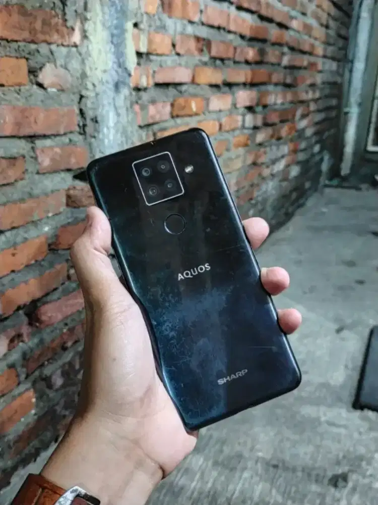 Sharp Aquos Sense4plus 8/128