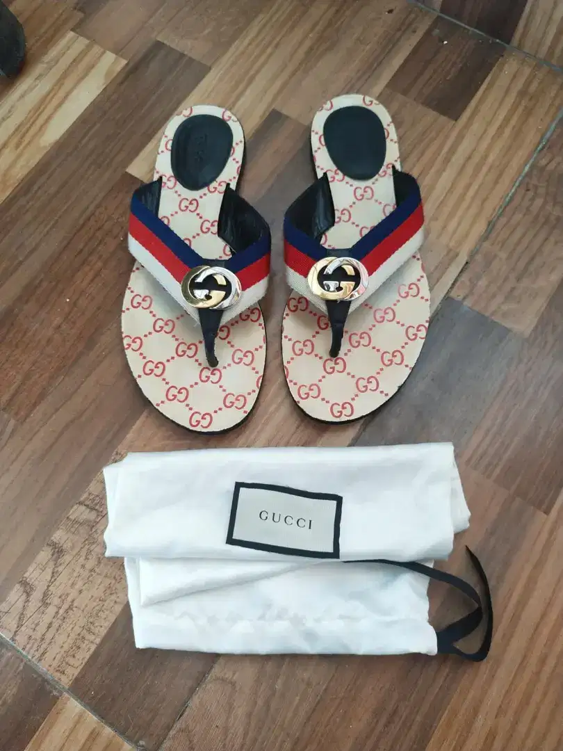 Gucci doble G sandal Thong