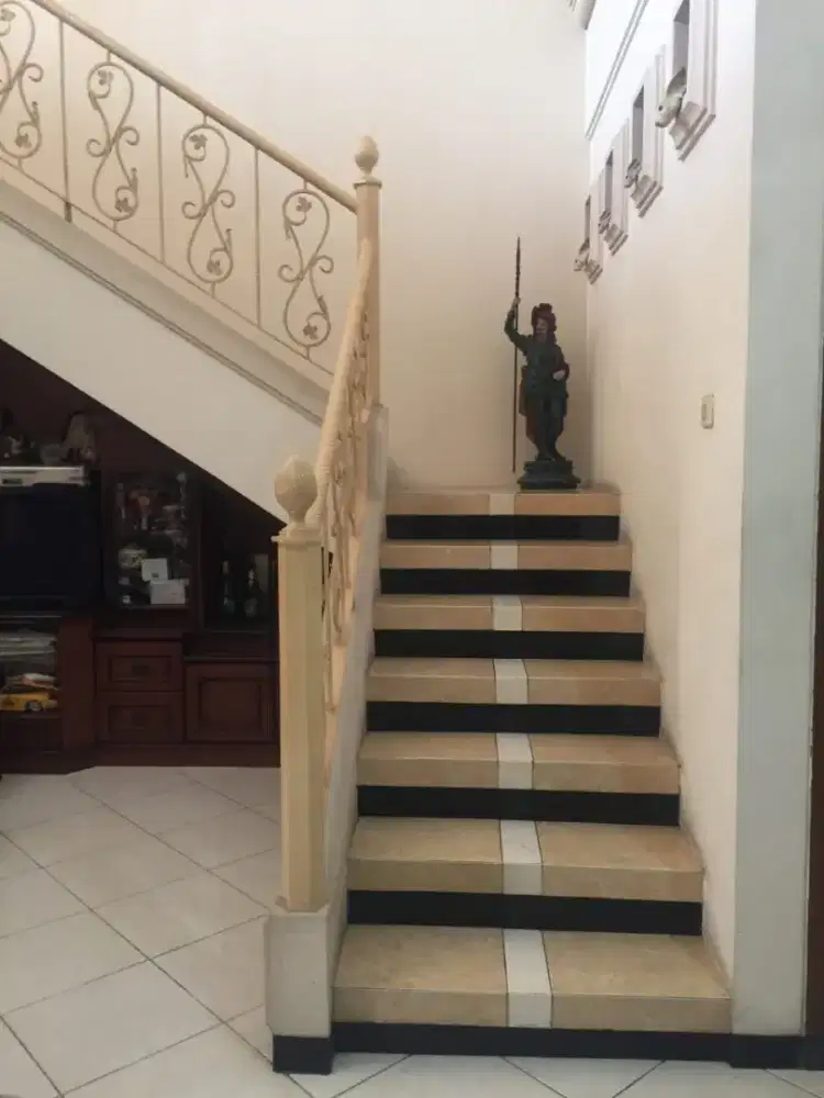 Dijual rumah sutorejo permai dekat pcm, galaxy mal, its