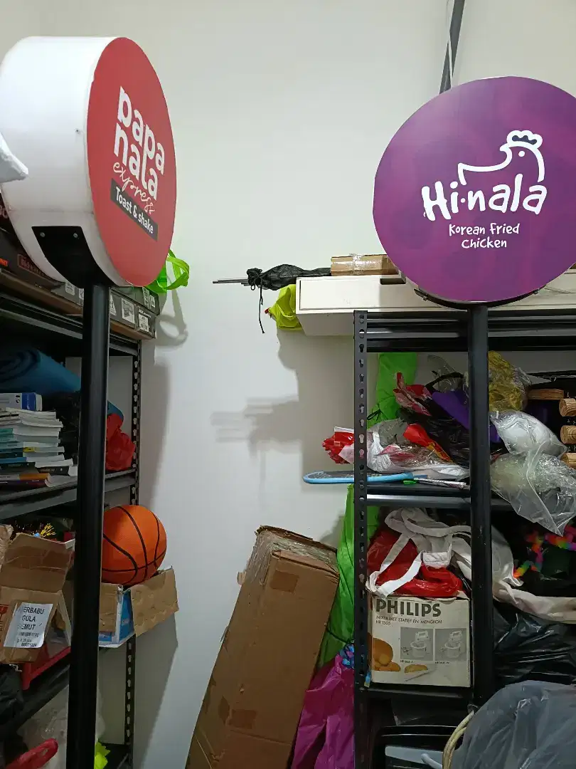 Tiang Papan lampu reklame bulat.neon box bulat
