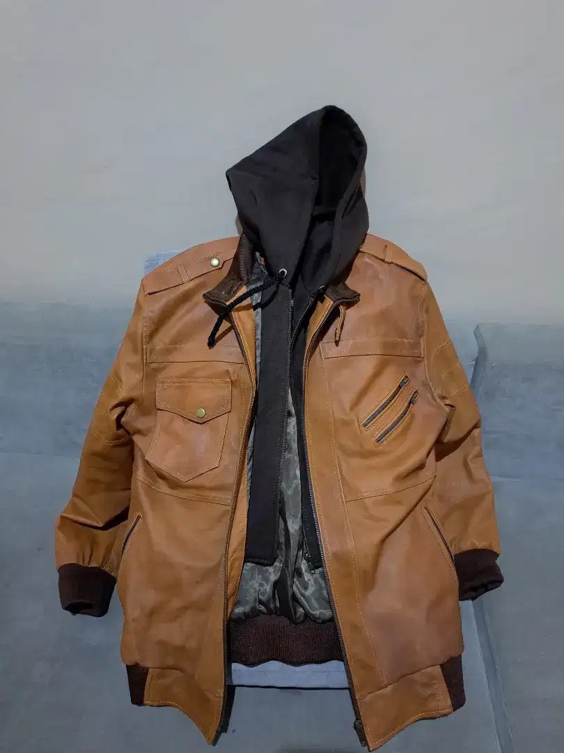 Jaket Kulit Asli + Hoodie/ Tudung Mulus 99 % Jarang Pakai
