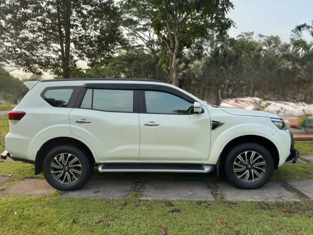 Nissan Terra 2018