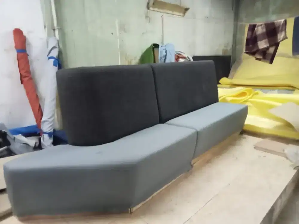 Service sofa dan costume
