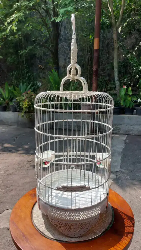 Sangkar burung sultan