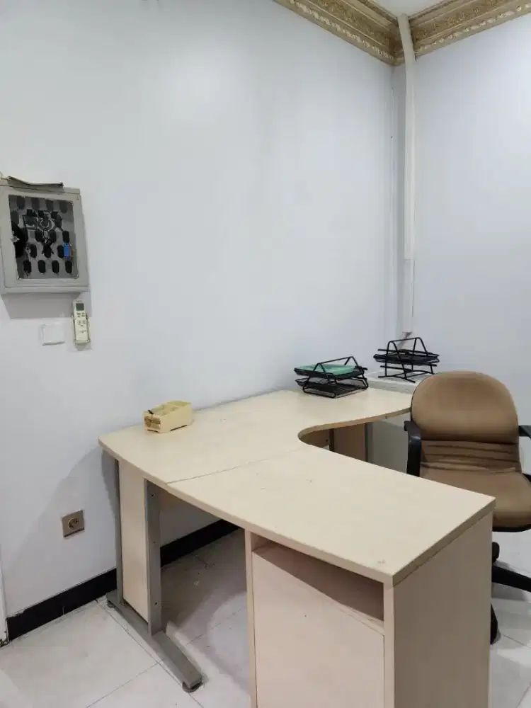 Meja kerja custom kayu solid kaki besi