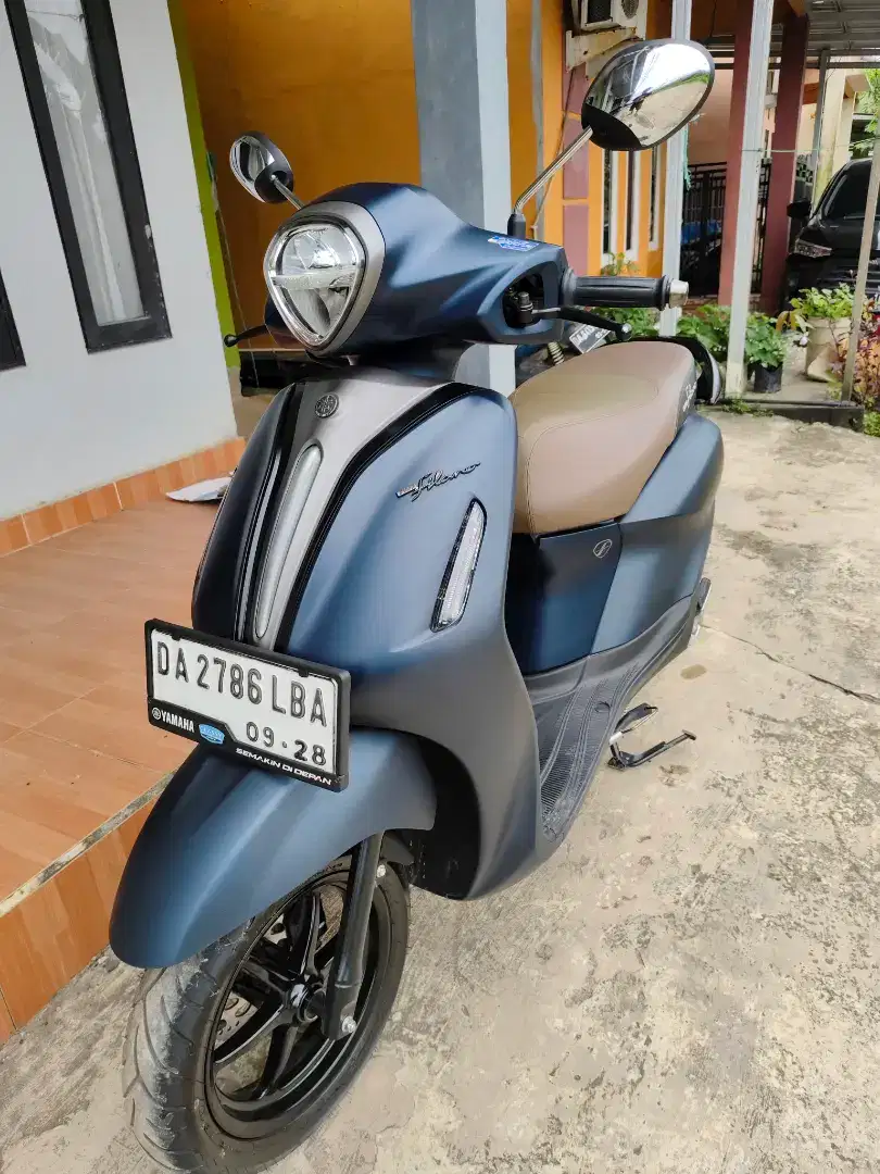 Grand Filano Lux warna Navy