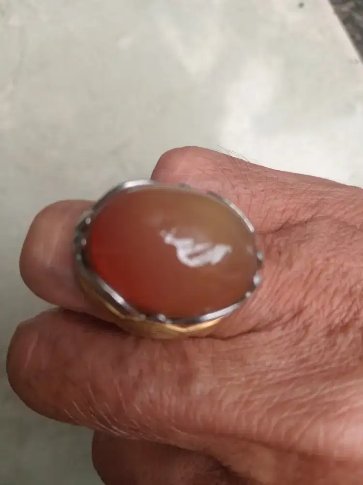 Batu bacan obi coklat