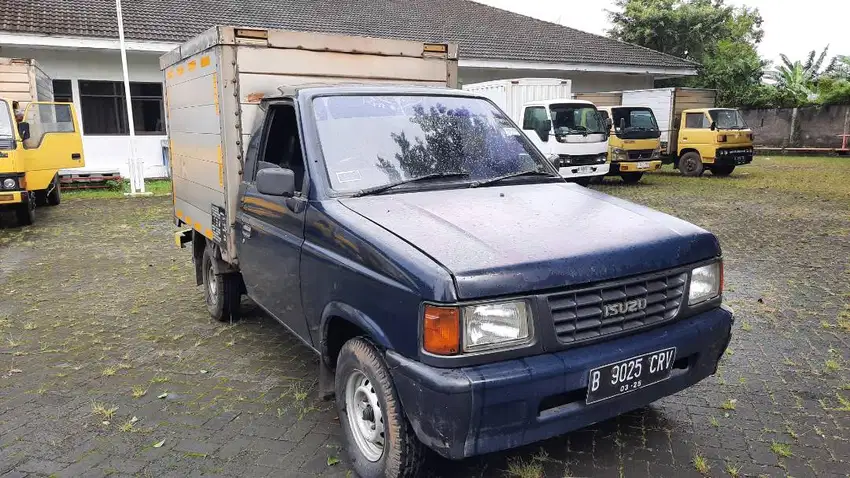 Jual Isuzu Panther Box 2.5 [2004]