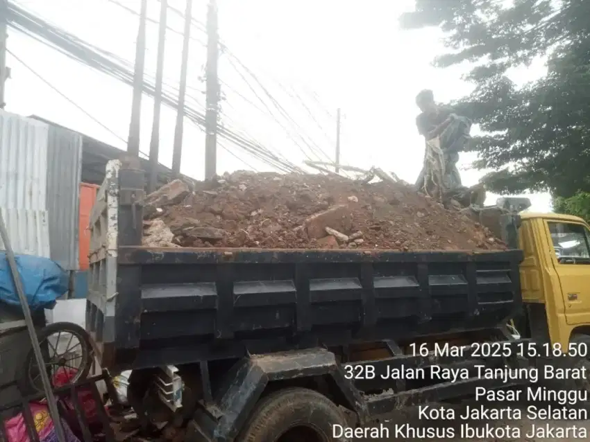 Mengerjakan, buang puing,sampah,pengurugan lahan