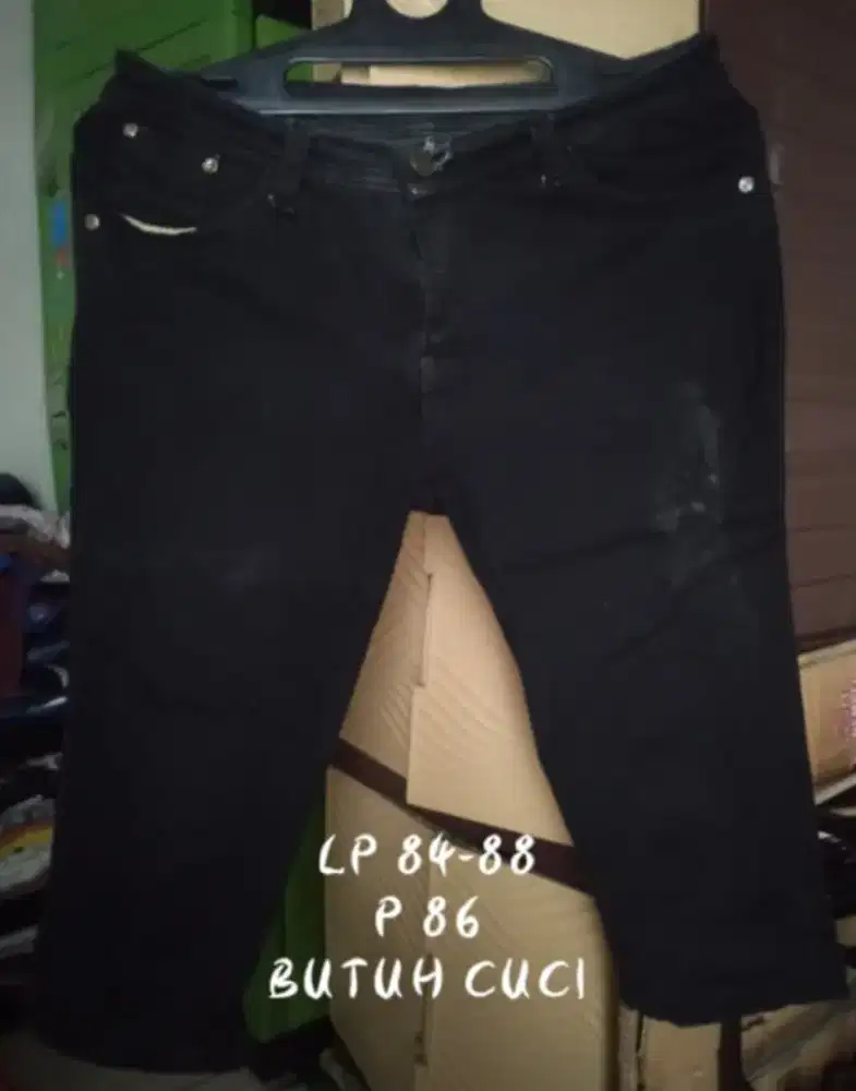 Celana pendek wanita