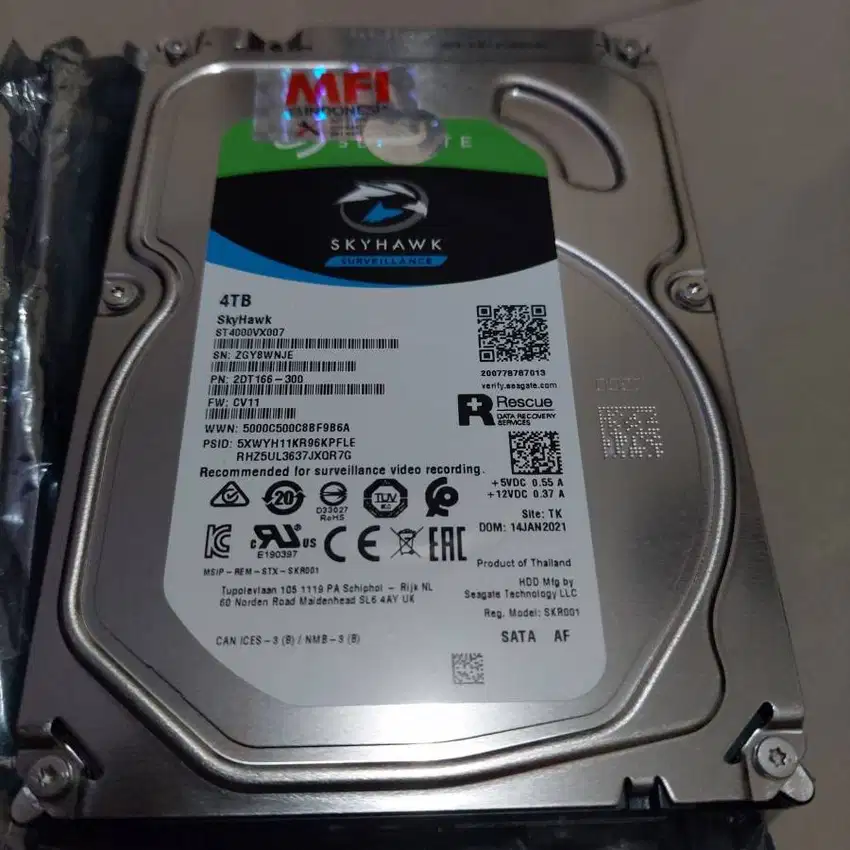 Hardisk Seagate Skyhawk 4TB Ori MFI HDD CCTV PC CPU KOMPUTER DVR NVR