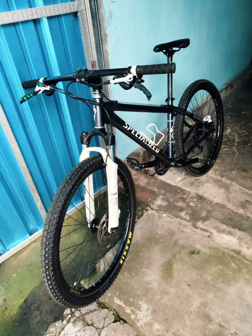 sepeda mtb specialized uk 26 alloy