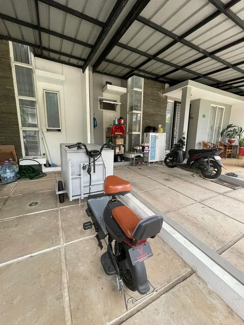 Sepeda listrik gerobak kopi