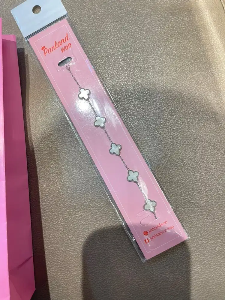 gelang emas panland woo tunjungan plaza