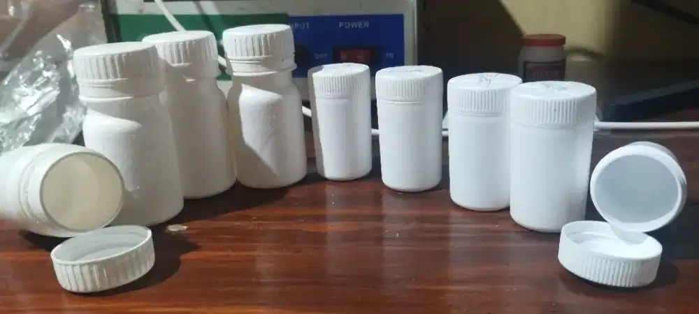 Botol Bekas Vitamin IPI (4 medium, 15 small kecil)