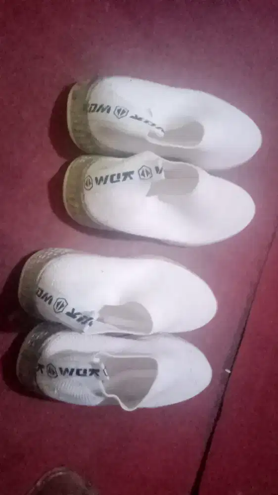 Sepatu putih no 36 & 38