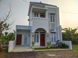 Rumah mewah 2 lantai di solobaru dekat Al Azhar dan RS oen