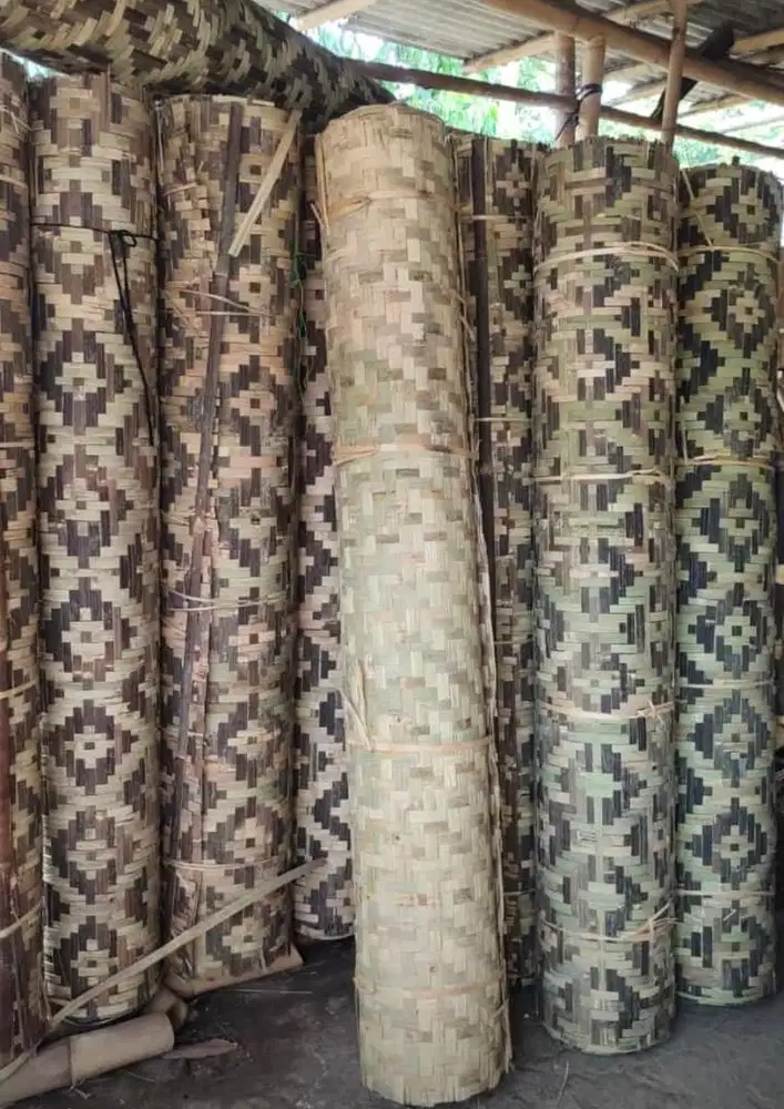 Bilik motif corak bambu