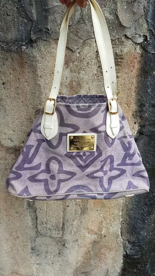 Tas LV Tahitienne