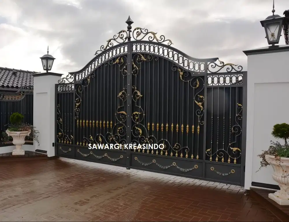 Pagar besi tempa klasik