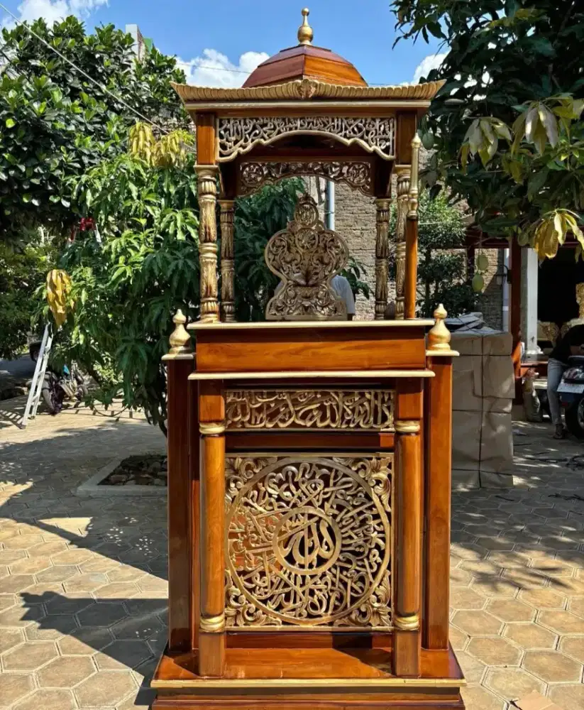 Mimbar masjid jati