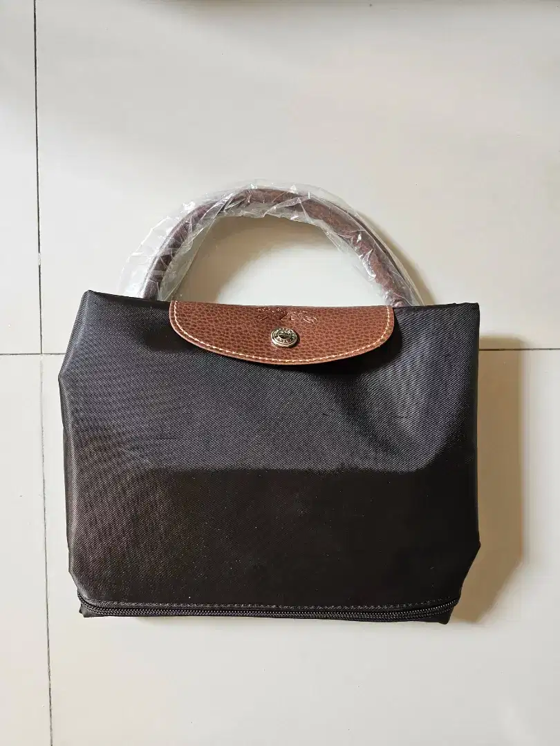 Tas travelling long ch*mp