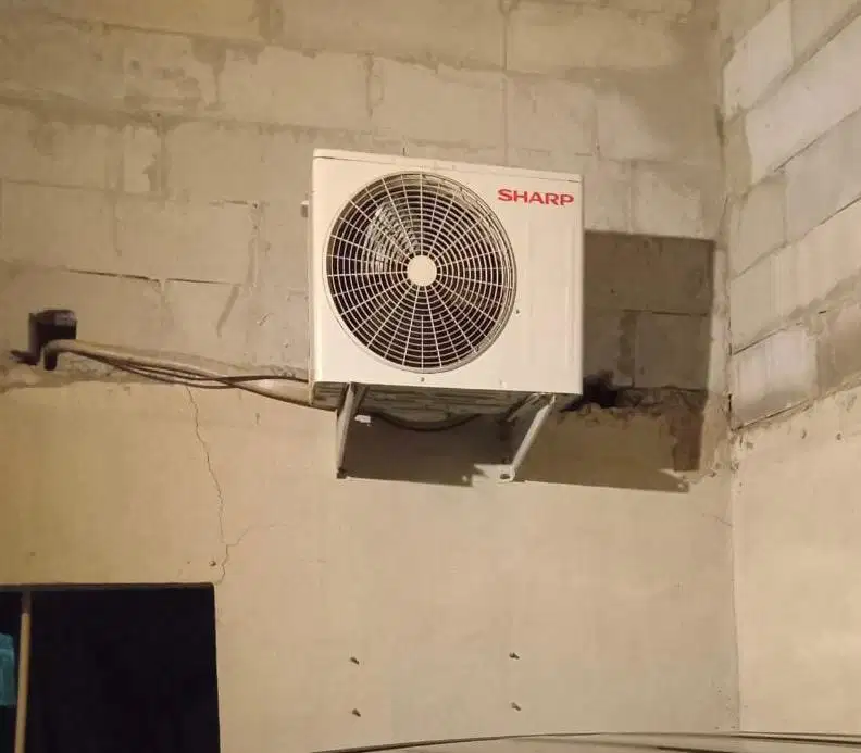 AC Sharp 1 pk like new