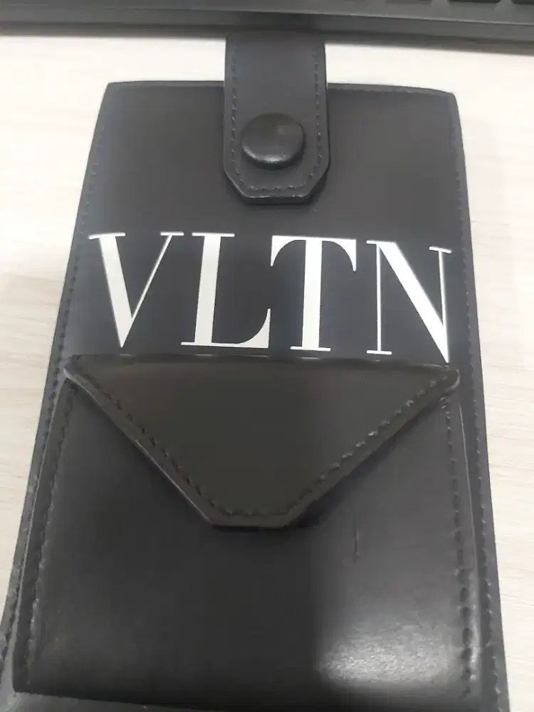 Dijual dompet/card holder merek valentino ori