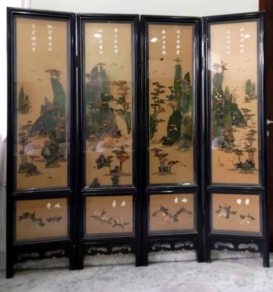 Sketsel antik Batu Giok