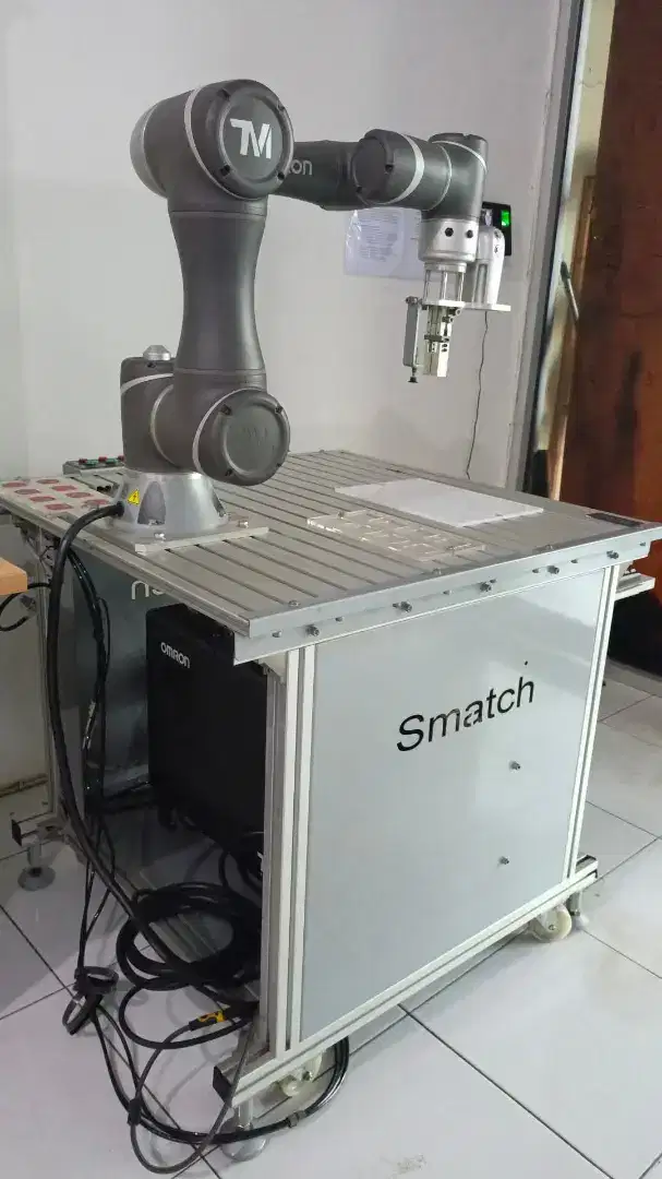 COBOT OMRON TM5