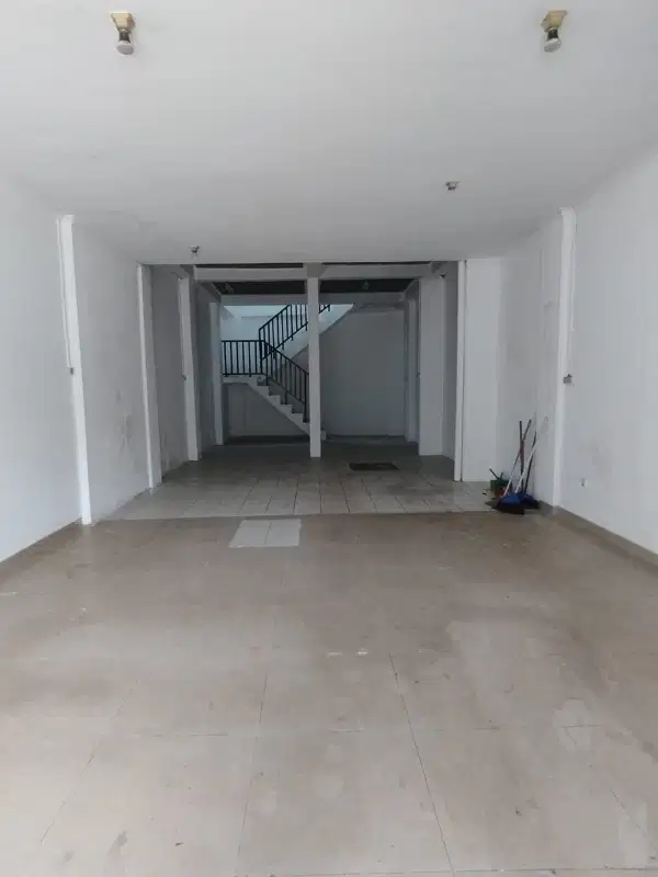 Disewakan Ruko Bagus Siap Pakai Strategis Di Harapan Indah 2 Bekasi