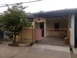 Rumah Nyaman Lokasi Bebas Banjir di Taman Rahayu 3