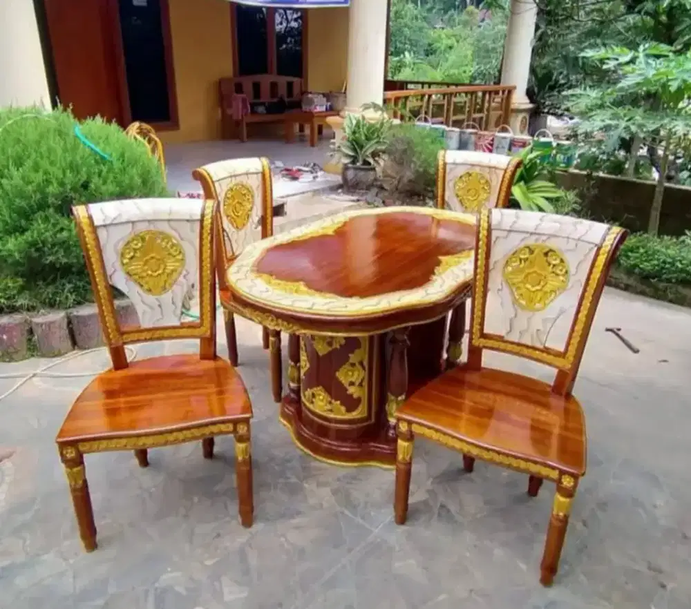 Kursi makan salina jati