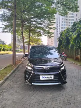[OLX Mobbi] DP 5% !! Toyota Voxy Hitam 2.0 AT 2019 SIL