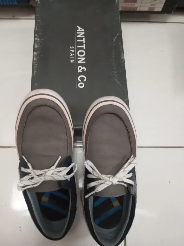 Sepatu sneaker Merk Anton Spain ori