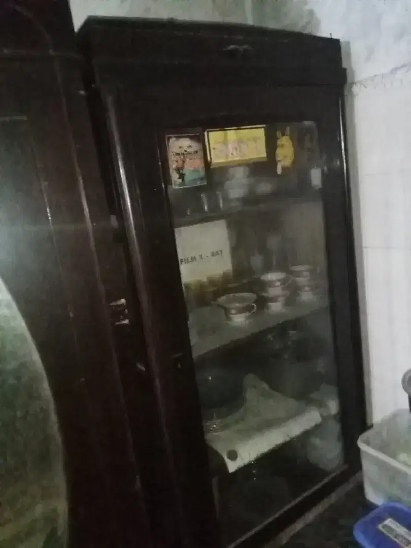 Lemari Baju & Mainan kayu jati lama Asli