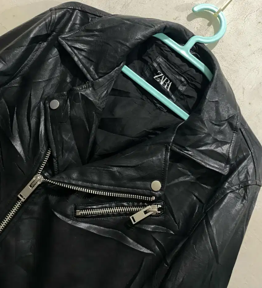 Jaket kulit biker ramones Zara