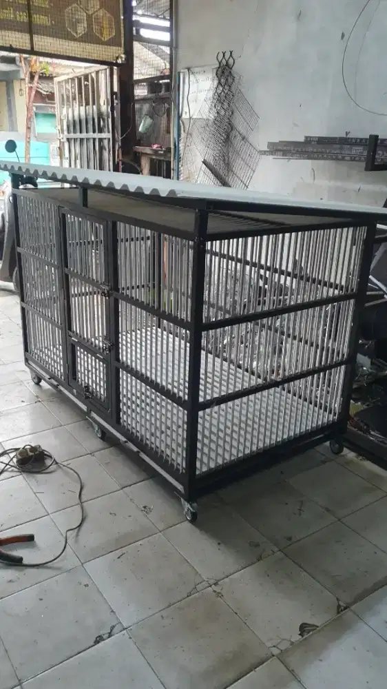 Kandang anjing besar